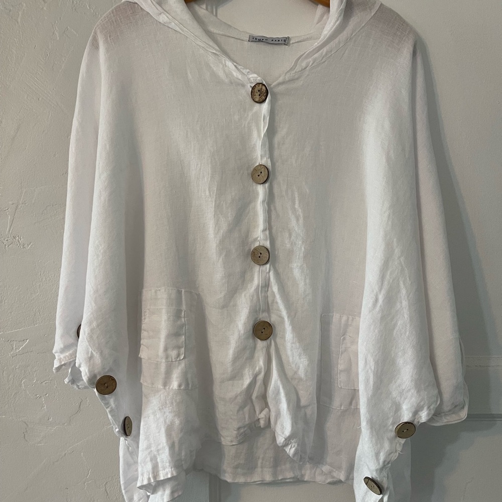 Tempo Paris White Button-Up Top - Picture 7 of 8
